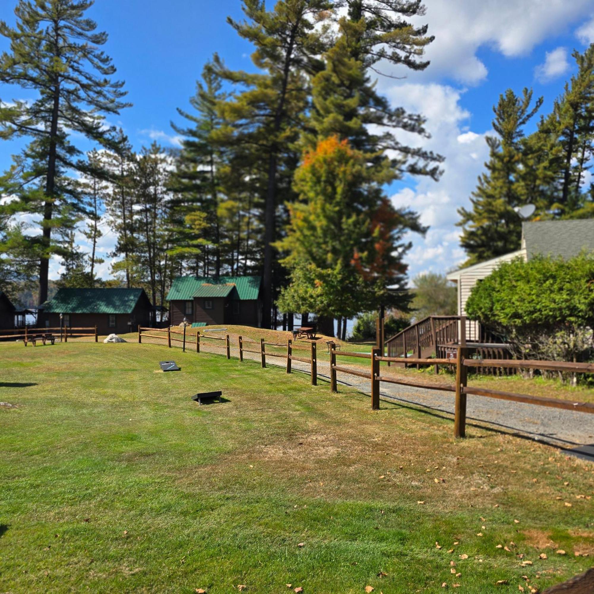 Paddler'S Rest Lakeside Cabins And Motel Long Lake Exterior foto